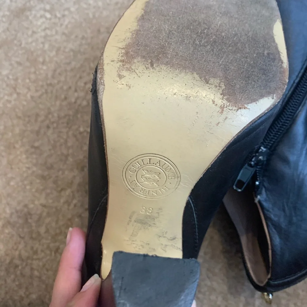 Guillaume Hinfray leather black peep toe booties - Picture 4 of 5